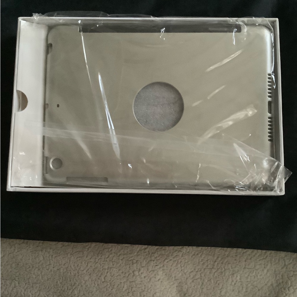 Tablet Bluetooth Keyboard - Picture 2 of 8